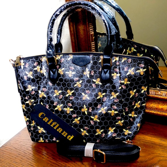 New Calfland “Bee Design”, Women’s crossbody or handle purse. - Picture 8 of 16